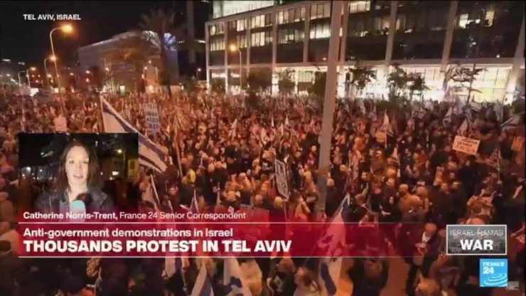 Thousands protest in Tel Aviv, calling on Netanyahu to step down • FRANCE 24 English