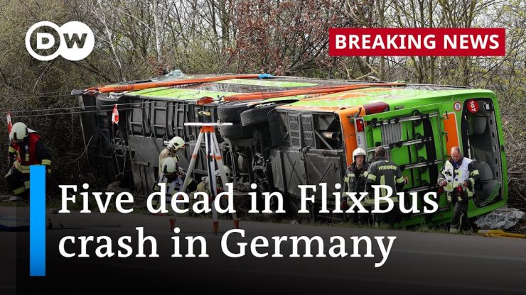 At least five dead in long-distance bus crash in Germany | DW News