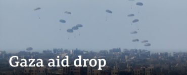 Gazans watch the skies to spot planes dropping US aid | BBC News