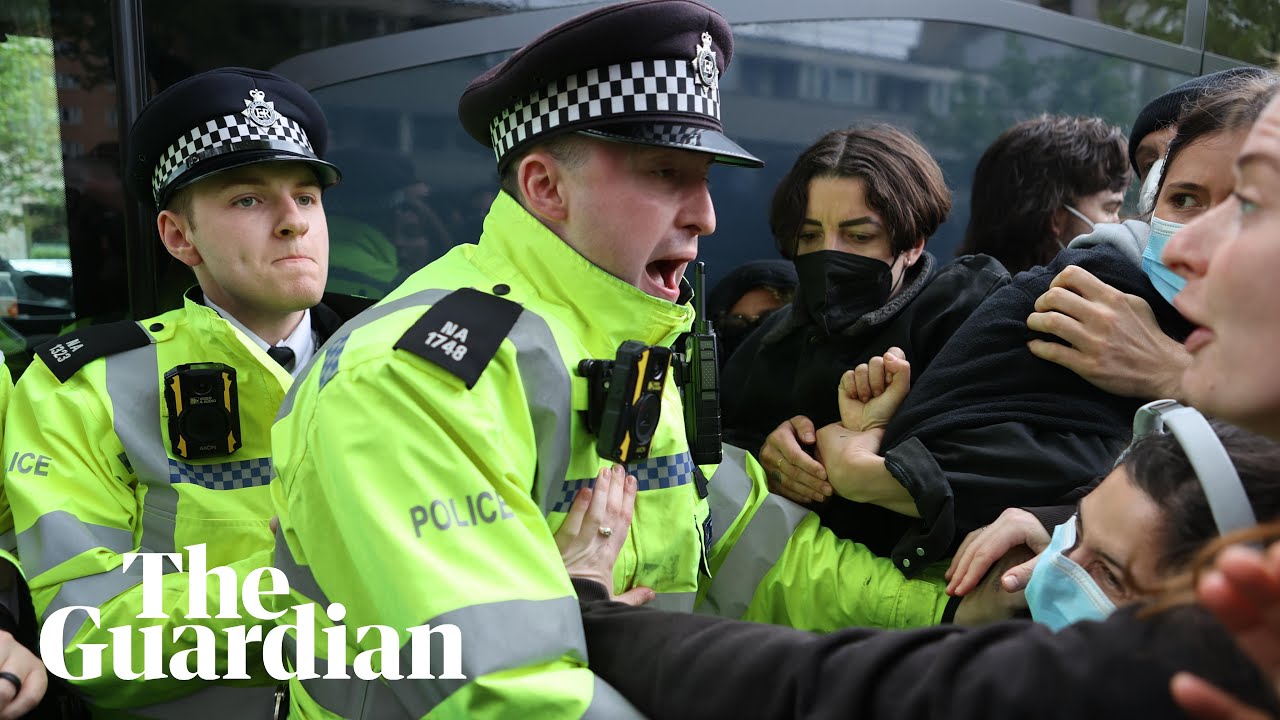 ‘Disrupt whenever possible’: police clash with protesters blocking bus ...