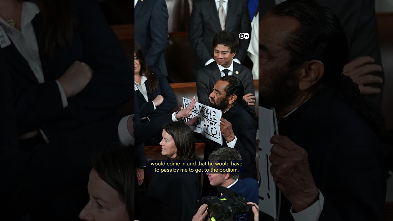 Rep All Green Rep. Al Green removed from Trump's State of the Union address over ...